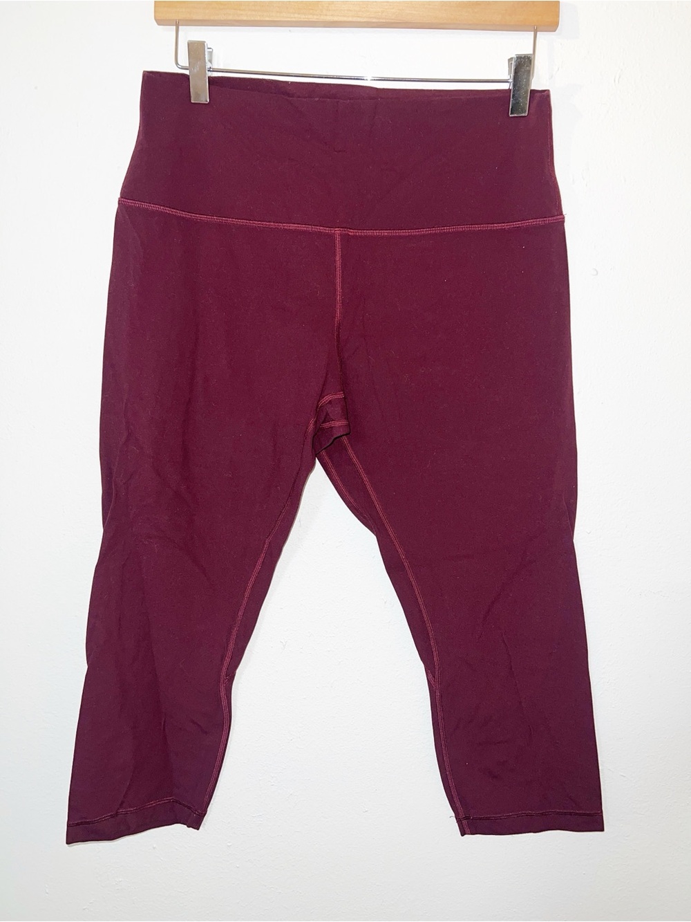 Lululemon Align Women’s High-Waist Burgundy 21” Crop Leggings